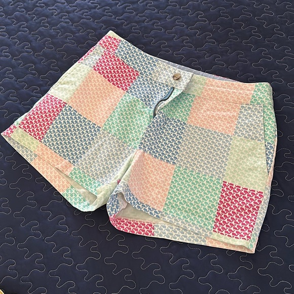 Vineyard Vines Pants - Vineyard vines shorts, size 4 pink blue green
